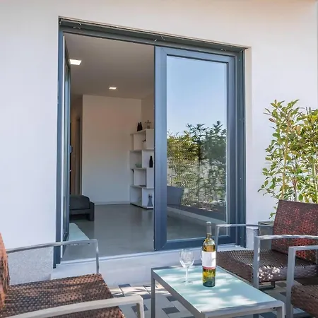 In Mit Privater Terrasse *